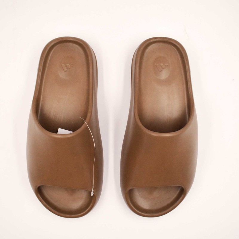 tan yeezy slides